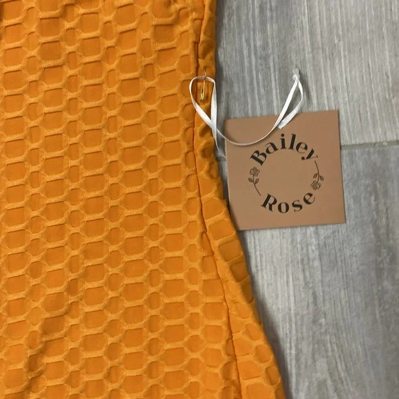 NWT!!! Bailey Rose cutout/textured, long slip dress - Picture 4 of 12